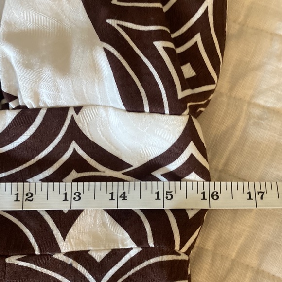 Beautiful TRINA TURK dress SIZE 10 mini SLEEVELESS dress up or down EC - Picture 9 of 12